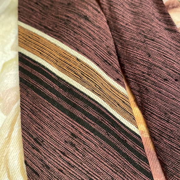 Vintage Cotton & Silk Skinny Tie stripes in shades of gold & brown 2 1/2” x 58” - Picture 2 of 6